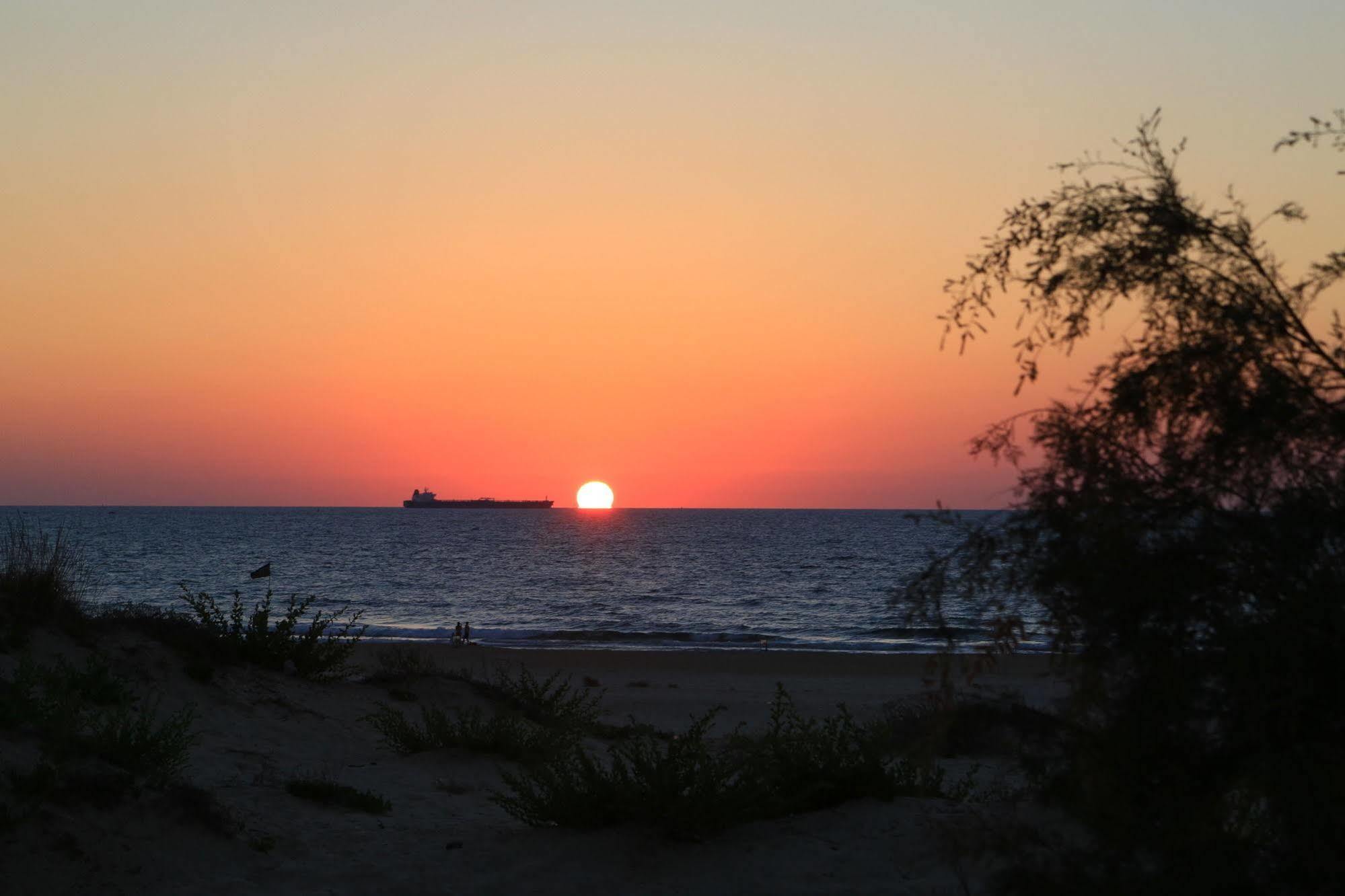Regina Goren Hotel Asjkelon Buitenkant foto